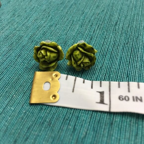 (K1) Flower Earrings - Picture 5 of 7